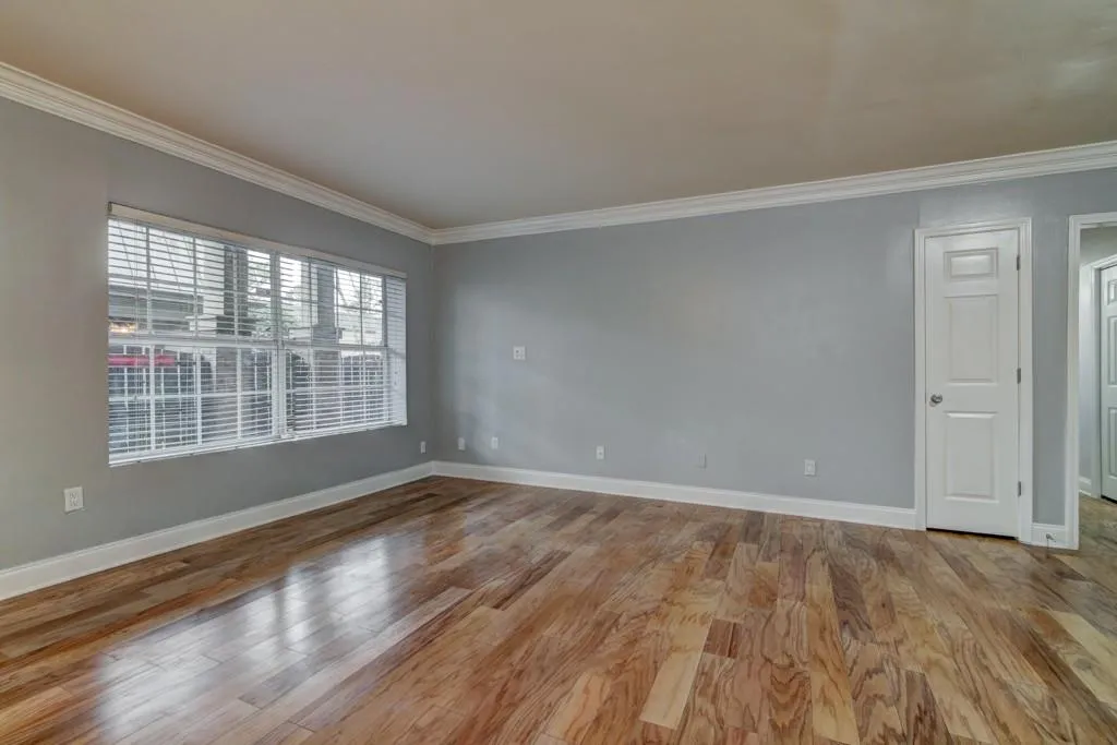 6980 Roswell Road Unit K12, Sandy Springs, Georgia 30328, 2 Bedrooms Bedrooms, ,1 BathroomBathrooms,Residential,Sold,6980 Roswell Road Unit K12,6118097