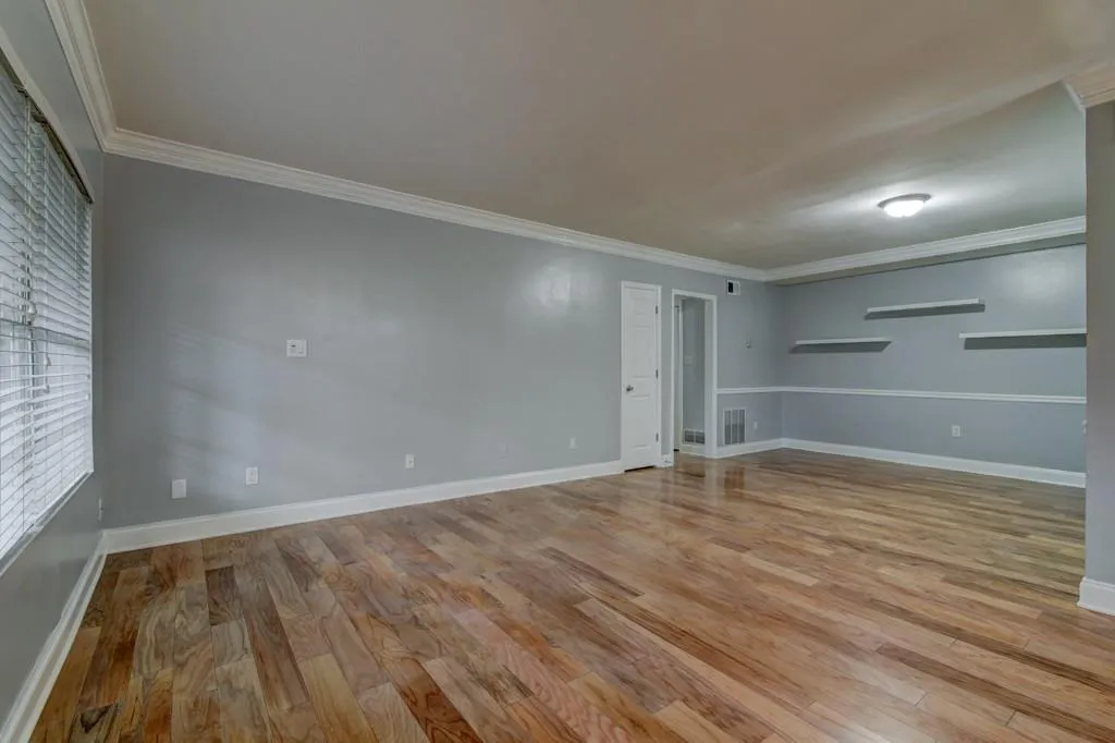 6980 Roswell Road Unit K12, Sandy Springs, Georgia 30328, 2 Bedrooms Bedrooms, ,1 BathroomBathrooms,Residential,Sold,6980 Roswell Road Unit K12,6118097