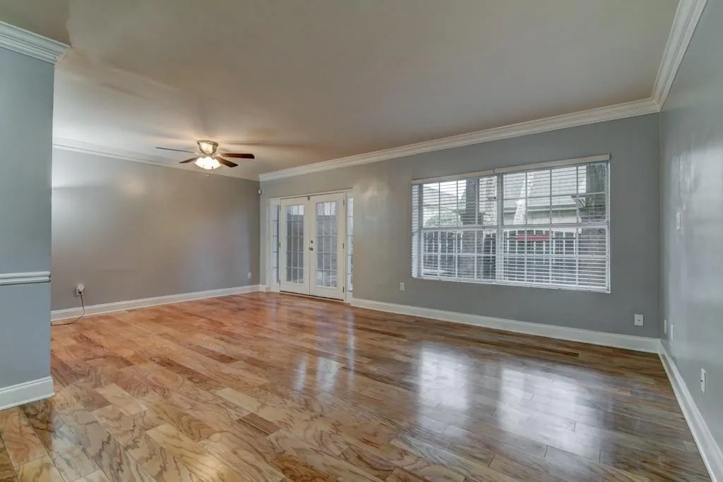 6980 Roswell Road Unit K12, Sandy Springs, Georgia 30328, 2 Bedrooms Bedrooms, ,1 BathroomBathrooms,Residential,Sold,6980 Roswell Road Unit K12,6118097