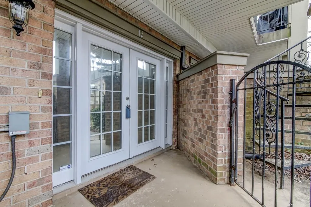 6980 Roswell Road Unit K12, Sandy Springs, Georgia 30328, 2 Bedrooms Bedrooms, ,1 BathroomBathrooms,Residential,Sold,6980 Roswell Road Unit K12,6118097