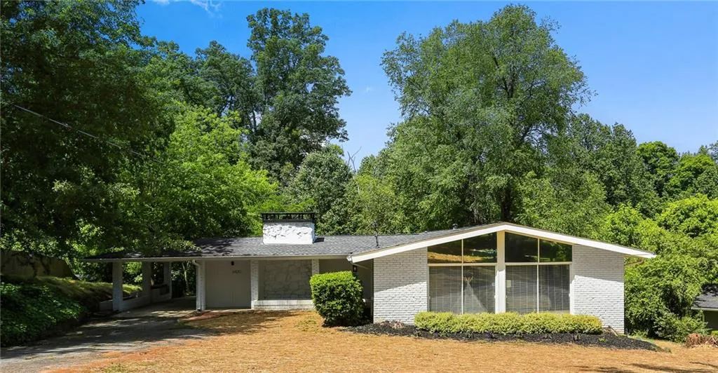 6420 N Hampton Drive, Sandy Springs, Georgia 30328, 4 Bedrooms Bedrooms, ,4 BathroomsBathrooms,Residential,Sold,6420 N Hampton Drive,6878810