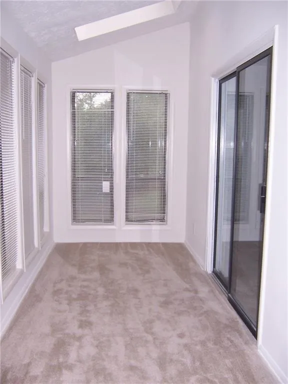 9400 Roberts Drive Unit 2h, Atlanta, Georgia 30350, 1 Bedroom Bedrooms, ,1 BathroomBathrooms,Residential,Sold,9400 Roberts Drive Unit 2h,5869586