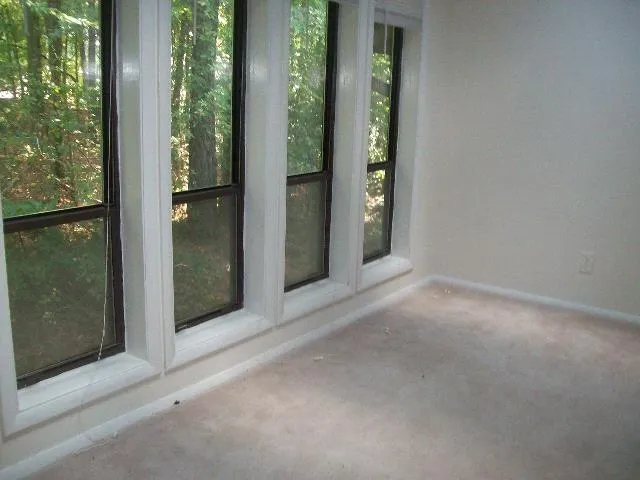 9400 Roberts Drive Unit 2h, Atlanta, Georgia 30350, 1 Bedroom Bedrooms, ,1 BathroomBathrooms,Residential,Sold,9400 Roberts Drive Unit 2h,5869586