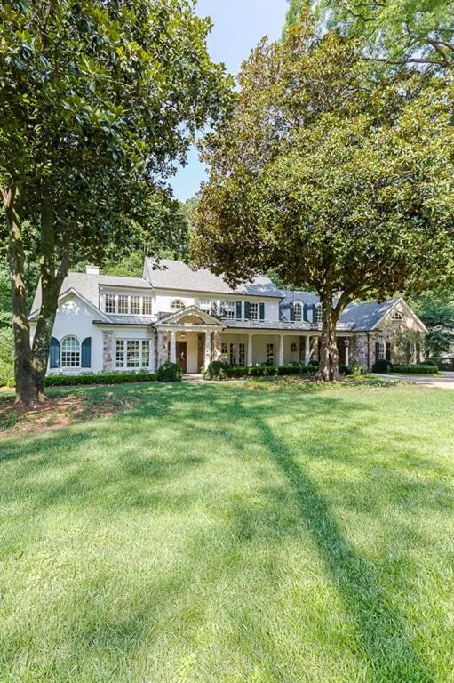3568 Rembrandt Road Nw, Atlanta, Georgia 30327, 6 Bedrooms Bedrooms, ,8 BathroomsBathrooms,Residential,Sold,3568 Rembrandt Road Nw,5877362