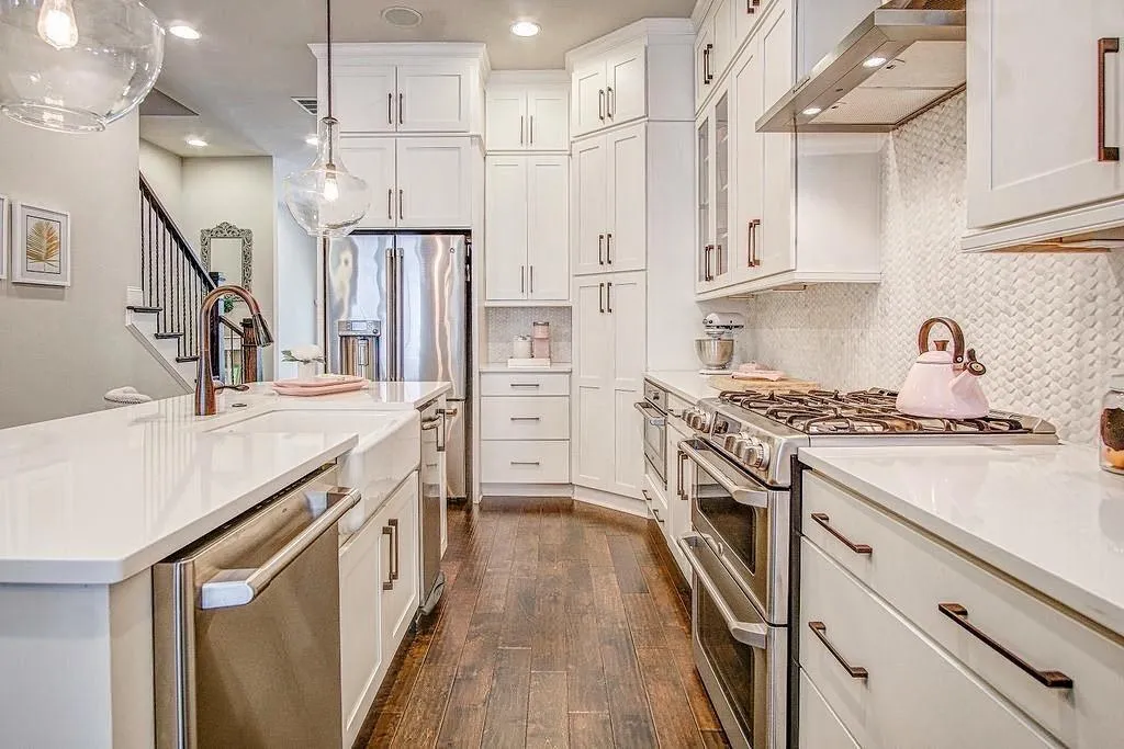 4220 Deming Circle, Atlanta, Georgia 30342, 3 Bedrooms Bedrooms, ,3 BathroomsBathrooms,Residential,Sold,4220 Deming Circle,7087573