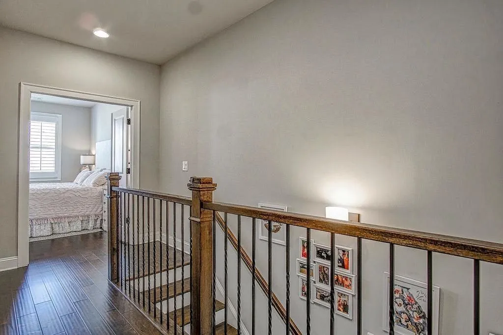 4220 Deming Circle, Atlanta, Georgia 30342, 3 Bedrooms Bedrooms, ,3 BathroomsBathrooms,Residential,Sold,4220 Deming Circle,7087573