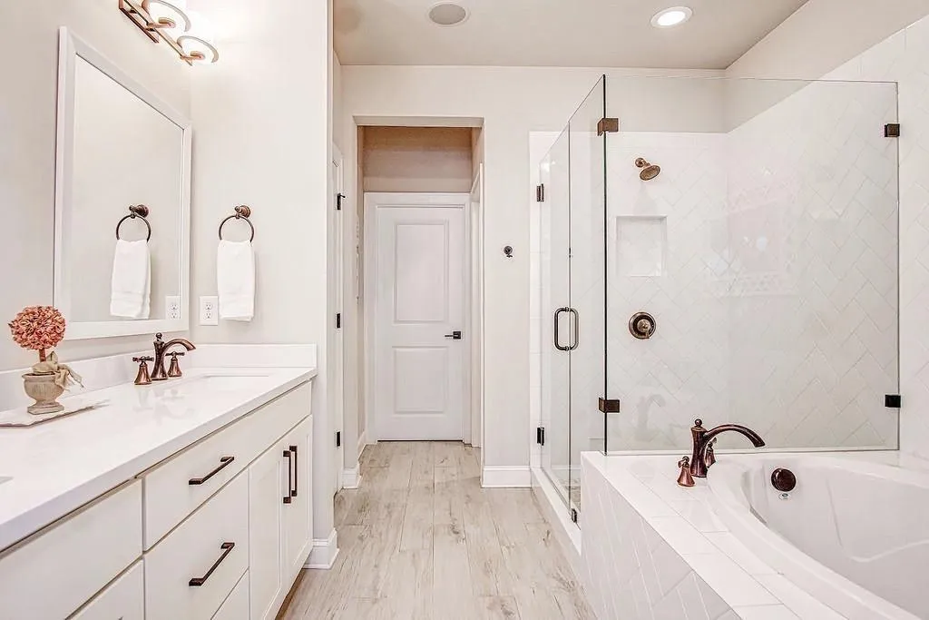 4220 Deming Circle, Atlanta, Georgia 30342, 3 Bedrooms Bedrooms, ,3 BathroomsBathrooms,Residential,Sold,4220 Deming Circle,7087573