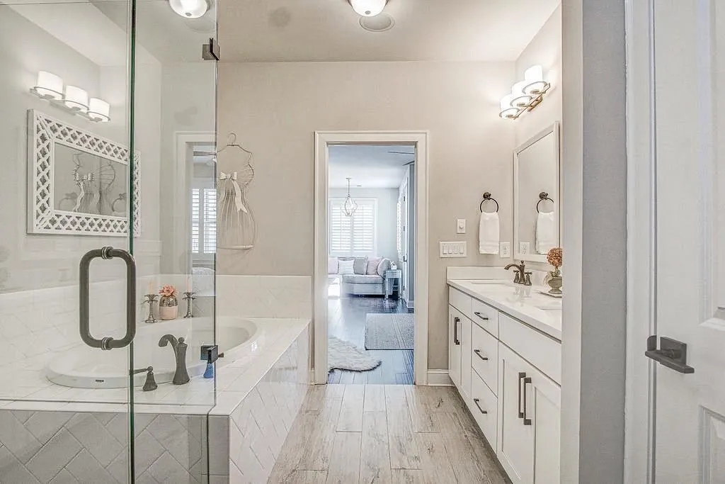 4220 Deming Circle, Atlanta, Georgia 30342, 3 Bedrooms Bedrooms, ,3 BathroomsBathrooms,Residential,Sold,4220 Deming Circle,7087573