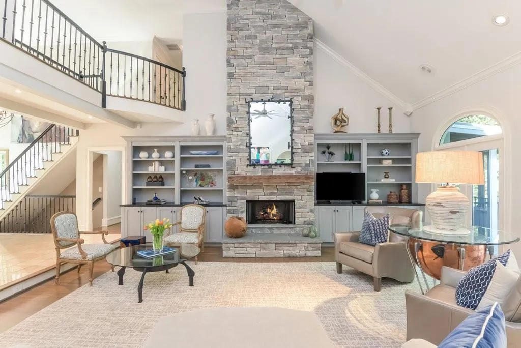 825 Marseilles Drive, Atlanta, Georgia 30327, 5 Bedrooms Bedrooms, ,5 BathroomsBathrooms,Residential,Sold,825 Marseilles Drive,7471245