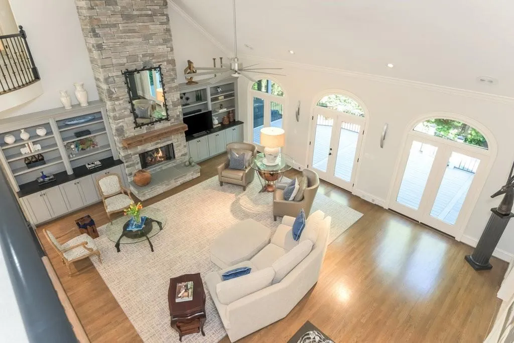 825 Marseilles Drive, Atlanta, Georgia 30327, 5 Bedrooms Bedrooms, ,5 BathroomsBathrooms,Residential,Sold,825 Marseilles Drive,7471245