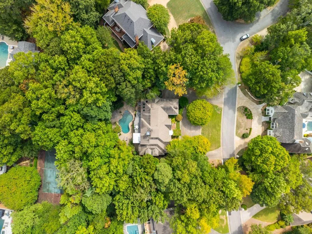 825 Marseilles Drive, Atlanta, Georgia 30327, 5 Bedrooms Bedrooms, ,5 BathroomsBathrooms,Residential,Sold,825 Marseilles Drive,7471245