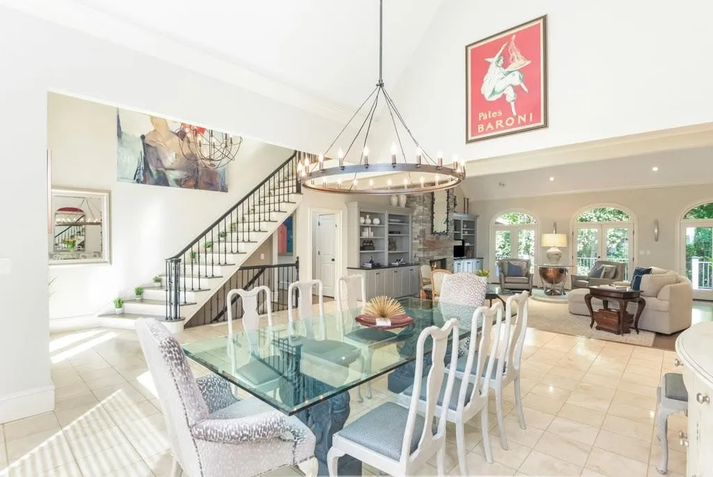 825 Marseilles Drive, Atlanta, Georgia 30327, 5 Bedrooms Bedrooms, ,5 BathroomsBathrooms,Residential,Sold,825 Marseilles Drive,7471245