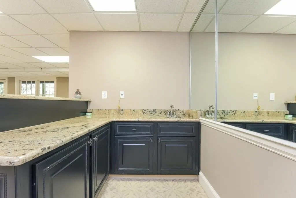 825 Marseilles Drive, Atlanta, Georgia 30327, 5 Bedrooms Bedrooms, ,5 BathroomsBathrooms,Residential,Sold,825 Marseilles Drive,7471245