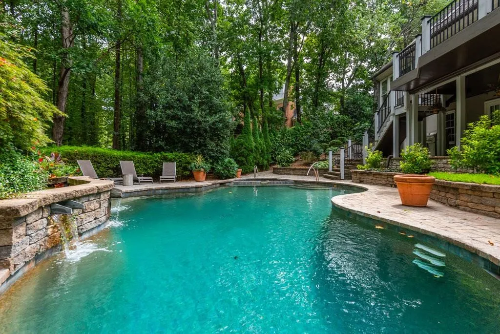 825 Marseilles Drive, Atlanta, Georgia 30327, 5 Bedrooms Bedrooms, ,5 BathroomsBathrooms,Residential,Sold,825 Marseilles Drive,7471245