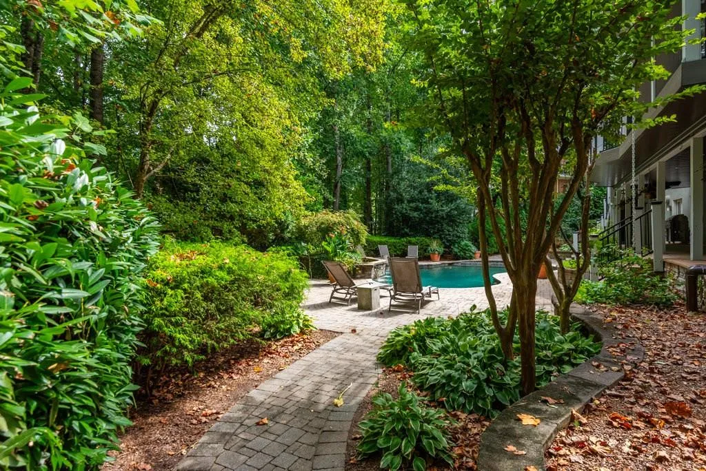 825 Marseilles Drive, Atlanta, Georgia 30327, 5 Bedrooms Bedrooms, ,5 BathroomsBathrooms,Residential,Sold,825 Marseilles Drive,7471245