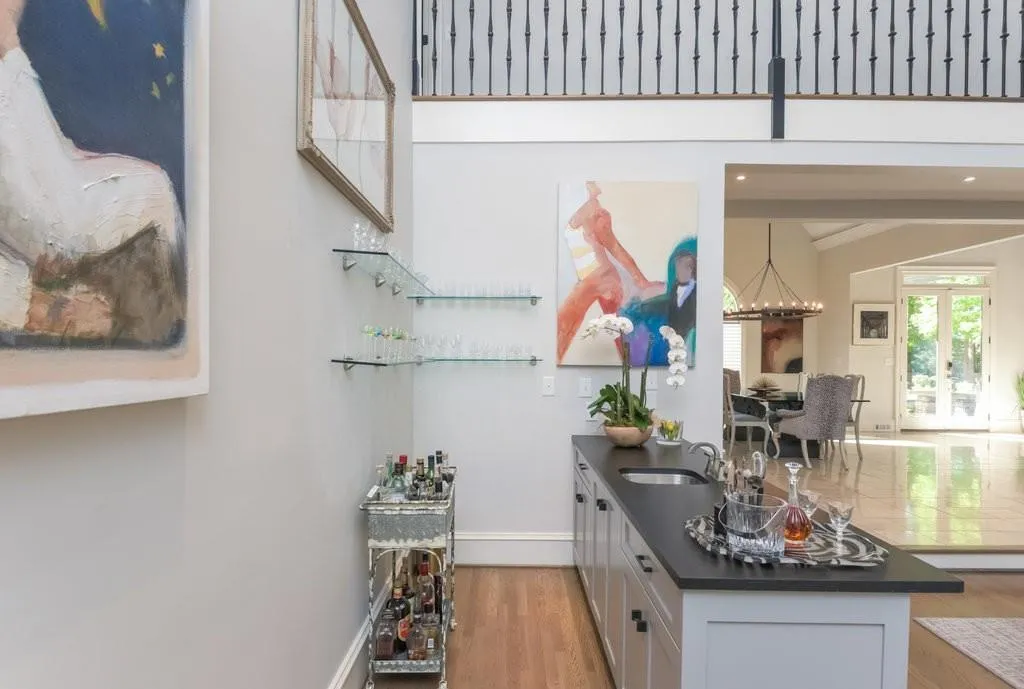 825 Marseilles Drive, Atlanta, Georgia 30327, 5 Bedrooms Bedrooms, ,5 BathroomsBathrooms,Residential,Sold,825 Marseilles Drive,7471245