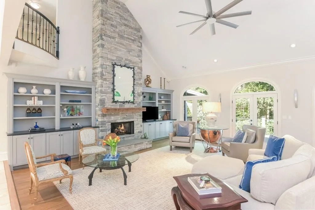 825 Marseilles Drive, Atlanta, Georgia 30327, 5 Bedrooms Bedrooms, ,5 BathroomsBathrooms,Residential,Sold,825 Marseilles Drive,7471245