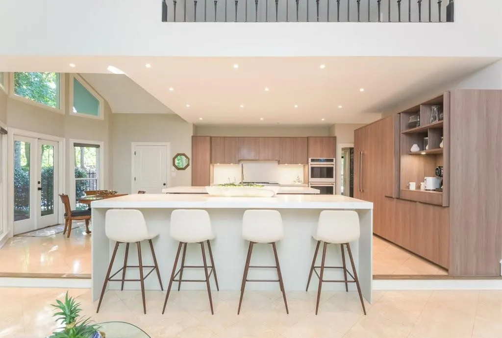 825 Marseilles Drive, Atlanta, Georgia 30327, 5 Bedrooms Bedrooms, ,5 BathroomsBathrooms,Residential,Sold,825 Marseilles Drive,7471245