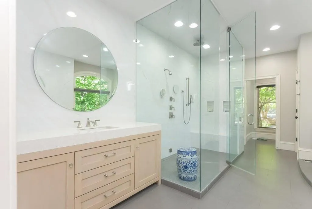 825 Marseilles Drive, Atlanta, Georgia 30327, 5 Bedrooms Bedrooms, ,5 BathroomsBathrooms,Residential,Sold,825 Marseilles Drive,7471245