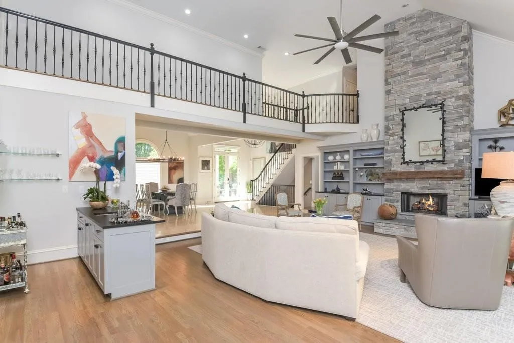 825 Marseilles Drive, Atlanta, Georgia 30327, 5 Bedrooms Bedrooms, ,5 BathroomsBathrooms,Residential,Sold,825 Marseilles Drive,7471245