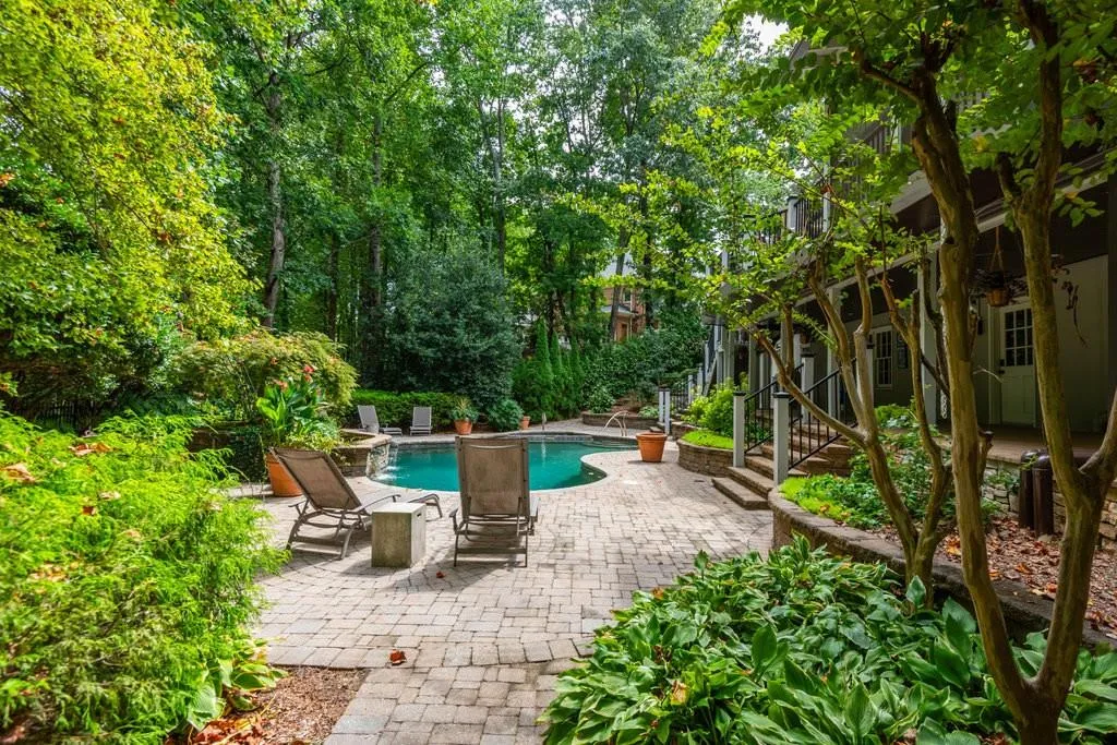 825 Marseilles Drive, Atlanta, Georgia 30327, 5 Bedrooms Bedrooms, ,5 BathroomsBathrooms,Residential,Sold,825 Marseilles Drive,7471245