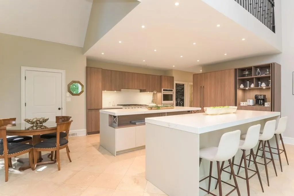 825 Marseilles Drive, Atlanta, Georgia 30327, 5 Bedrooms Bedrooms, ,5 BathroomsBathrooms,Residential,Sold,825 Marseilles Drive,7471245