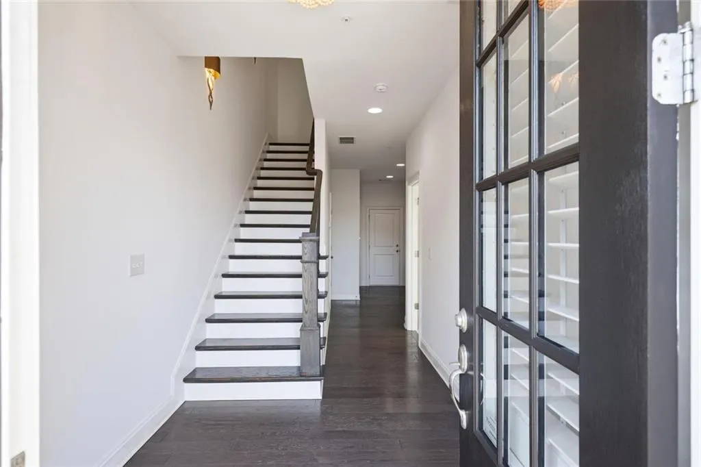 6413 Radiant Trace, Atlanta, Georgia 30328, 3 Bedrooms Bedrooms, ,3 BathroomsBathrooms,Residential,For Sale,6413 Radiant Trace,7725271