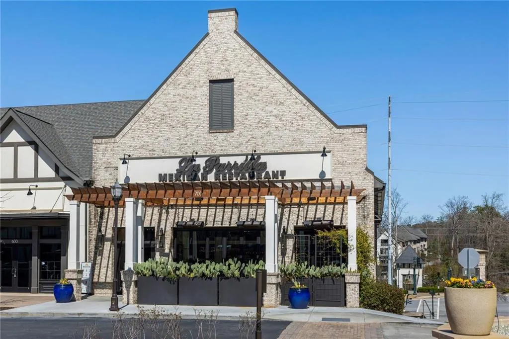 6413 Radiant Trace, Atlanta, Georgia 30328, 3 Bedrooms Bedrooms, ,3 BathroomsBathrooms,Residential,For Sale,6413 Radiant Trace,7725271