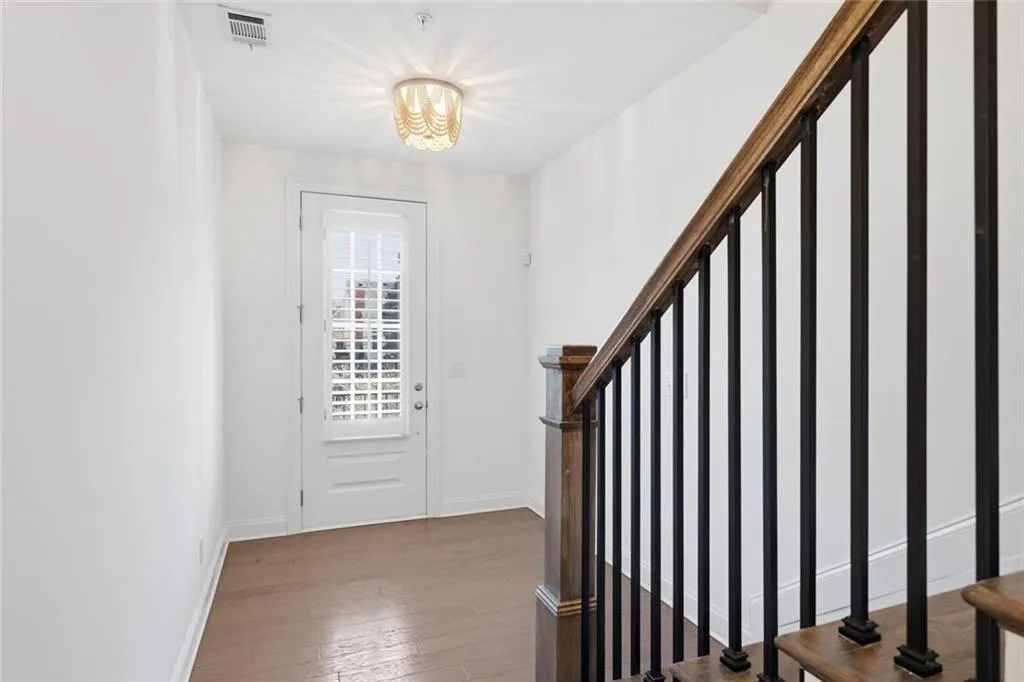 6413 Radiant Trace, Atlanta, Georgia 30328, 3 Bedrooms Bedrooms, ,3 BathroomsBathrooms,Residential,For Sale,6413 Radiant Trace,7725271