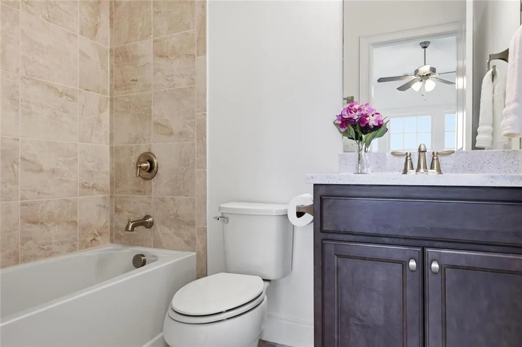 6413 Radiant Trace, Atlanta, Georgia 30328, 3 Bedrooms Bedrooms, ,3 BathroomsBathrooms,Residential,For Sale,6413 Radiant Trace,7725271