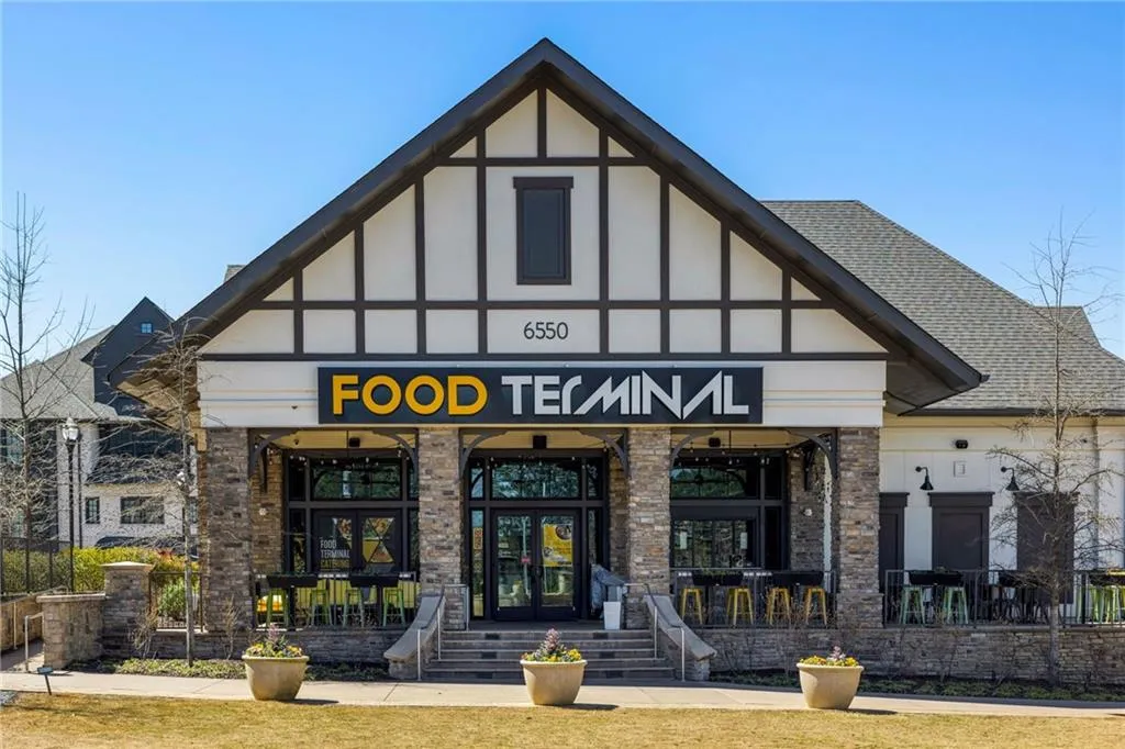 6413 Radiant Trace, Atlanta, Georgia 30328, 3 Bedrooms Bedrooms, ,3 BathroomsBathrooms,Residential,For Sale,6413 Radiant Trace,7725271