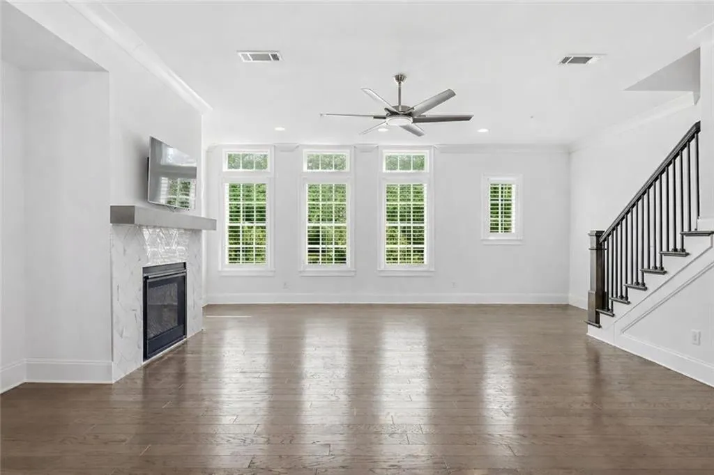 6413 Radiant Trace, Atlanta, Georgia 30328, 3 Bedrooms Bedrooms, ,3 BathroomsBathrooms,Residential,For Sale,6413 Radiant Trace,7725271