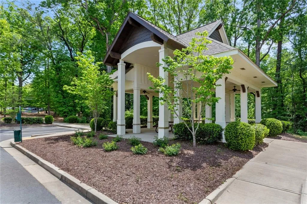 6413 Radiant Trace, Atlanta, Georgia 30328, 3 Bedrooms Bedrooms, ,3 BathroomsBathrooms,Residential,For Sale,6413 Radiant Trace,7725271
