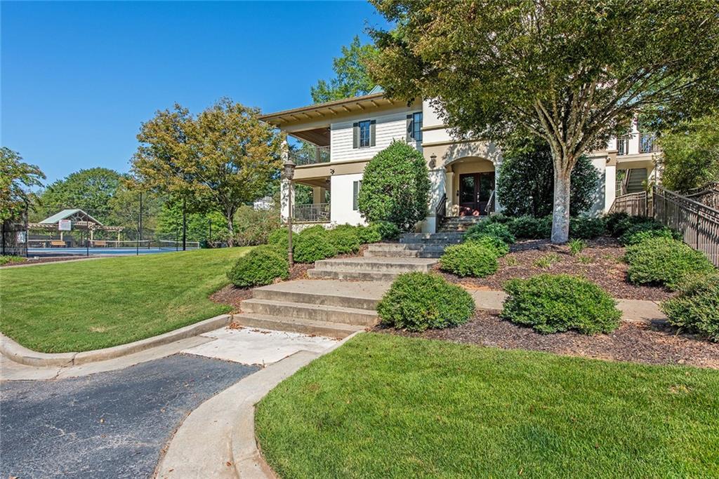 9880 Huntcliff Trace, Sandy Springs, Georgia 30350, 4 Bedrooms Bedrooms, ,3 BathroomsBathrooms,Residential,Sold,9880 Huntcliff Trace,7283845