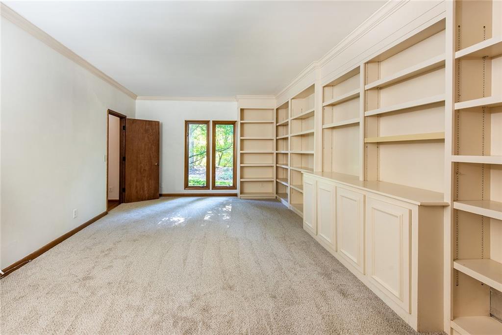 9880 Huntcliff Trace, Sandy Springs, Georgia 30350, 4 Bedrooms Bedrooms, ,3 BathroomsBathrooms,Residential,Sold,9880 Huntcliff Trace,7283845