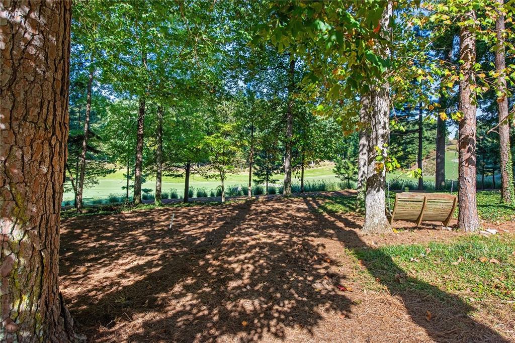 9880 Huntcliff Trace, Sandy Springs, Georgia 30350, 4 Bedrooms Bedrooms, ,3 BathroomsBathrooms,Residential,Sold,9880 Huntcliff Trace,7283845