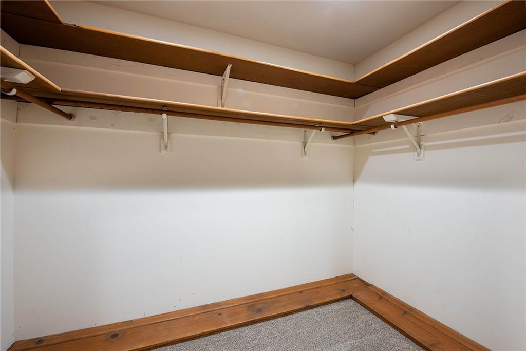 9880 Huntcliff Trace, Sandy Springs, Georgia 30350, 4 Bedrooms Bedrooms, ,3 BathroomsBathrooms,Residential,Sold,9880 Huntcliff Trace,7283845