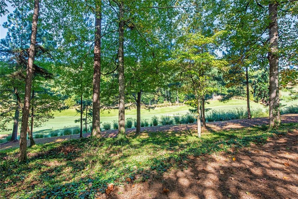 9880 Huntcliff Trace, Sandy Springs, Georgia 30350, 4 Bedrooms Bedrooms, ,3 BathroomsBathrooms,Residential,Sold,9880 Huntcliff Trace,7283845