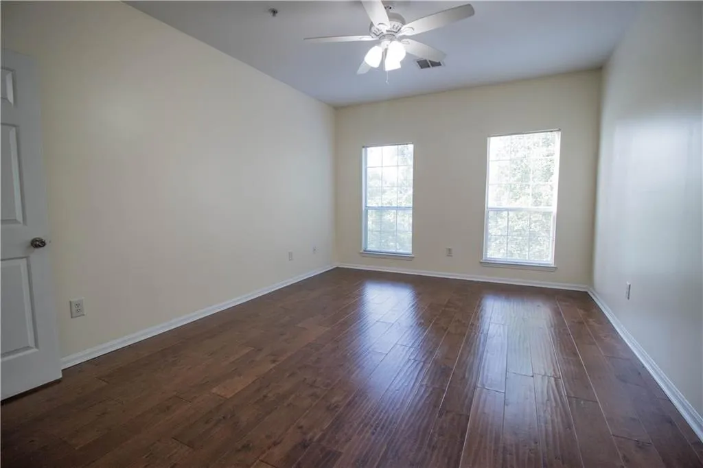 5641 Roswell Road Unit 108, Sandy Springs, Georgia 30342, 1 Bedroom Bedrooms, ,1 BathroomBathrooms,Residential,Sold,5641 Roswell Road Unit 108,6562373