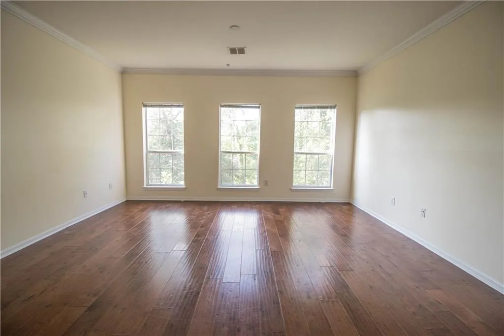 5641 Roswell Road Unit 108, Sandy Springs, Georgia 30342, 1 Bedroom Bedrooms, ,1 BathroomBathrooms,Residential,Sold,5641 Roswell Road Unit 108,6562373