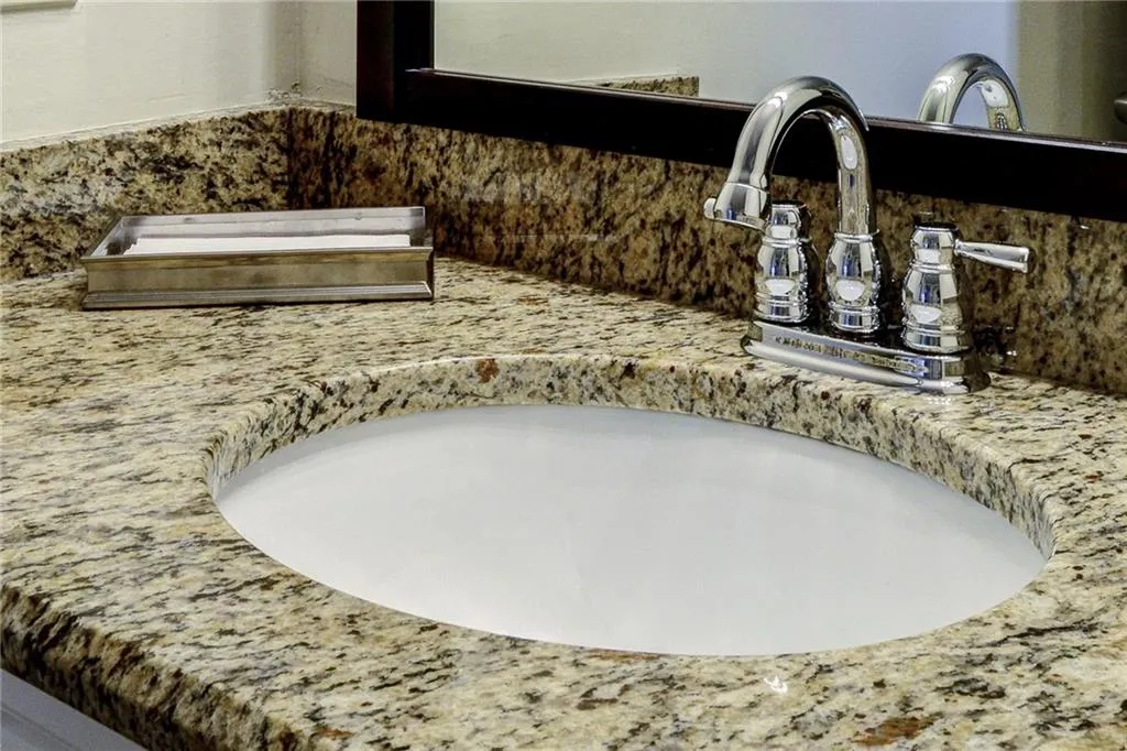 795 Hammond Drive Unit 1205, Sandy Springs, Georgia 30328, 1 Bedroom Bedrooms, ,1 BathroomBathrooms,Residential,Sold,795 Hammond Drive Unit 1205,5658842