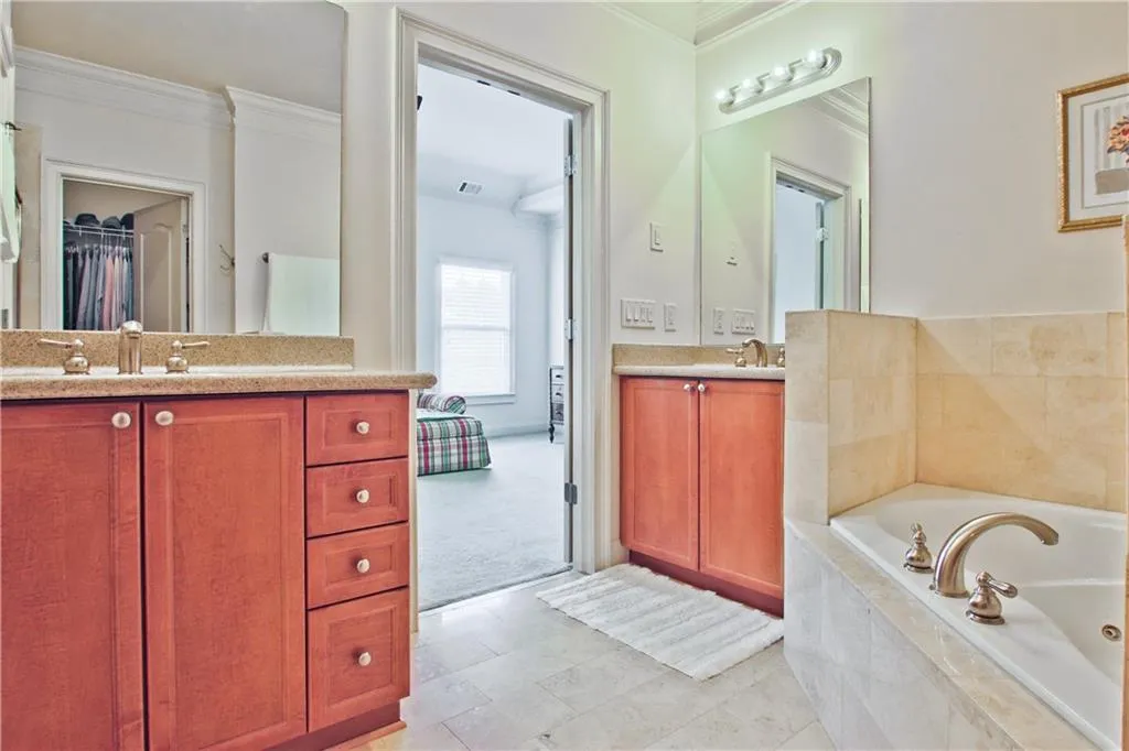 1059 Pearl Point, Atlanta, Georgia 30328, 3 Bedrooms Bedrooms, ,3 BathroomsBathrooms,Residential,Sold,1059 Pearl Point,7024550