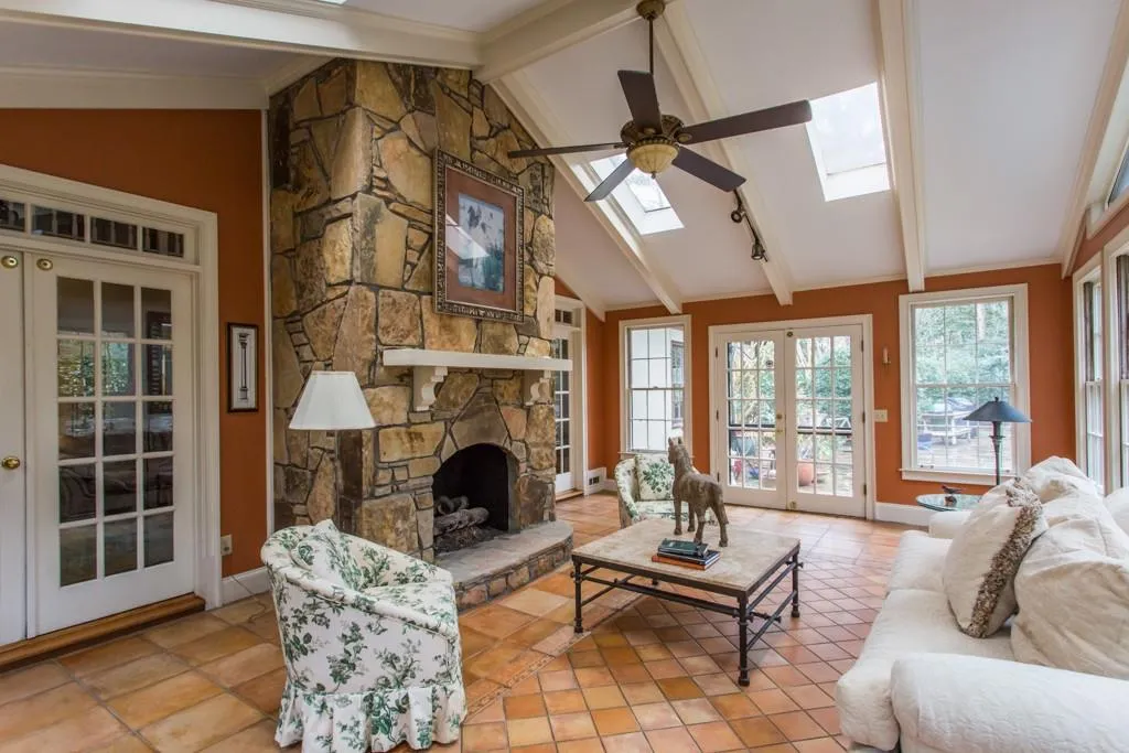 330 Quiet Water Lane, Sandy Springs, Georgia 30350, 4 Bedrooms Bedrooms, ,5 BathroomsBathrooms,Residential,Sold,330 Quiet Water Lane,5750762