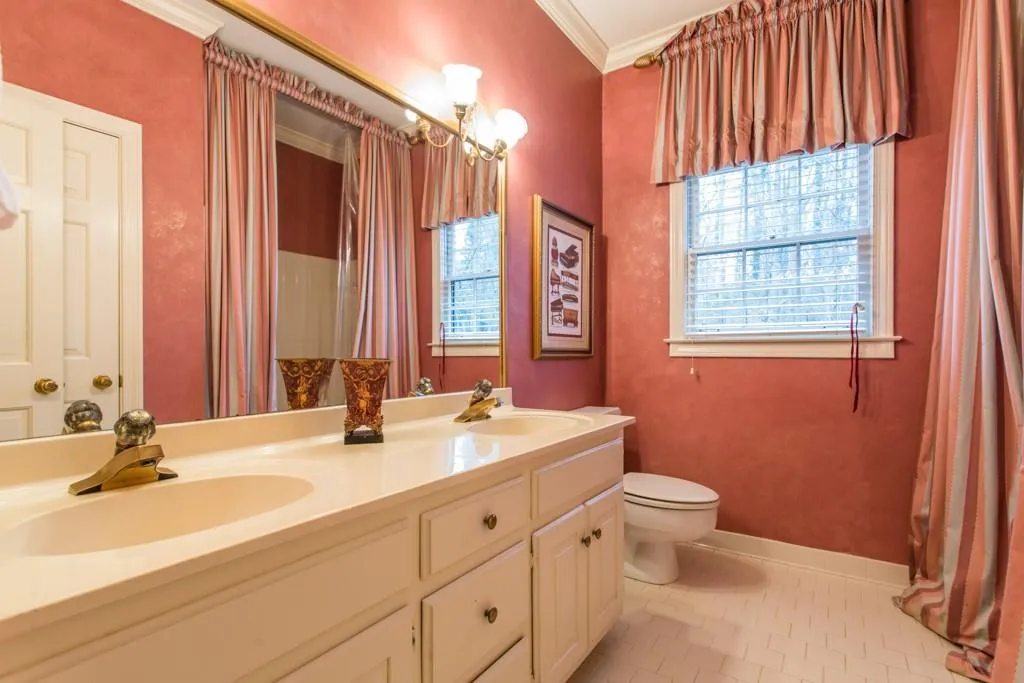 330 Quiet Water Lane, Sandy Springs, Georgia 30350, 4 Bedrooms Bedrooms, ,5 BathroomsBathrooms,Residential,Sold,330 Quiet Water Lane,5750762