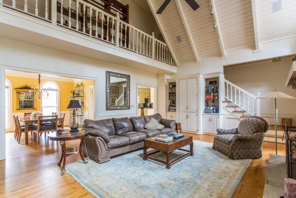 330 Quiet Water Lane, Sandy Springs, Georgia 30350, 4 Bedrooms Bedrooms, ,5 BathroomsBathrooms,Residential,Sold,330 Quiet Water Lane,5750762