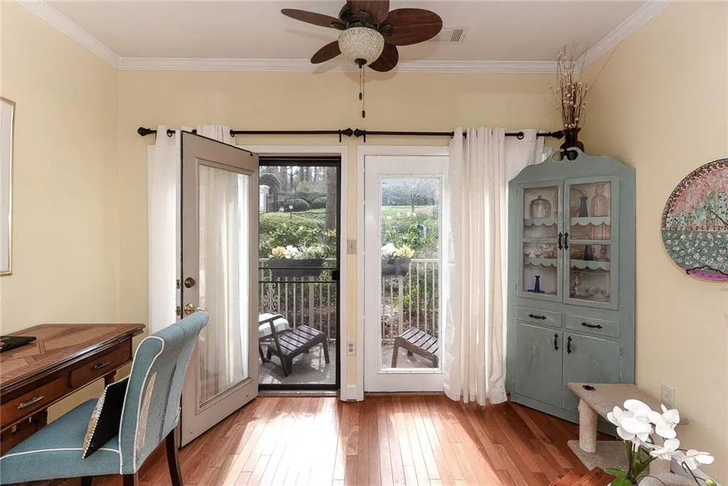 2865 Lenox Road Ne Unit 102, Atlanta, Georgia 30324, 2 Bedrooms Bedrooms, ,2 BathroomsBathrooms,Residential,Sold,2865 Lenox Road Ne Unit 102,5971874