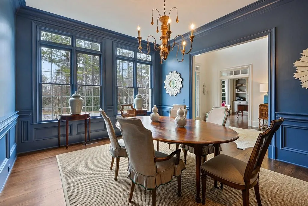 900 Heards Ferry Road, Sandy Springs, Georgia 30328, 4 Bedrooms Bedrooms, ,4 BathroomsBathrooms,Residential,Sold,900 Heards Ferry Road,6127480