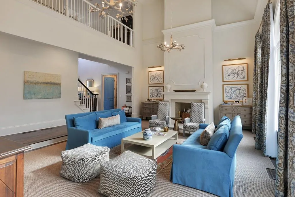 900 Heards Ferry Road, Sandy Springs, Georgia 30328, 4 Bedrooms Bedrooms, ,4 BathroomsBathrooms,Residential,Sold,900 Heards Ferry Road,6127480