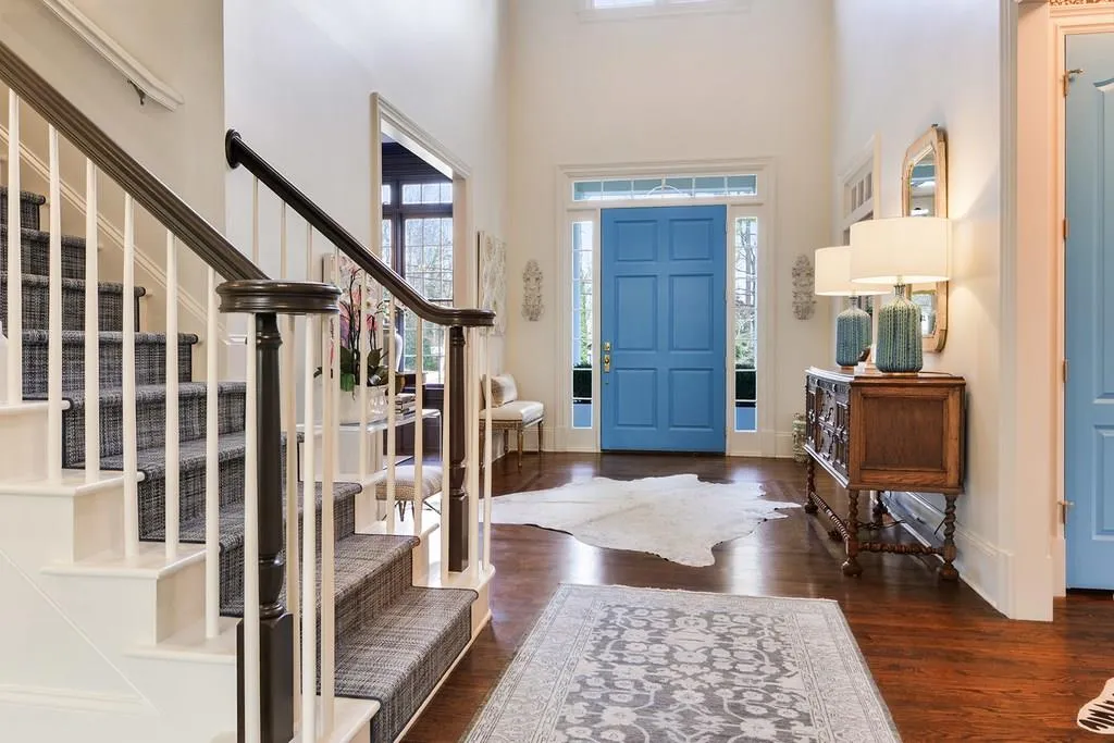 900 Heards Ferry Road, Sandy Springs, Georgia 30328, 4 Bedrooms Bedrooms, ,4 BathroomsBathrooms,Residential,Sold,900 Heards Ferry Road,6127480