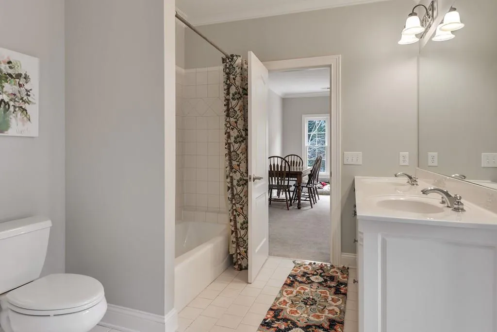 900 Heards Ferry Road, Sandy Springs, Georgia 30328, 4 Bedrooms Bedrooms, ,4 BathroomsBathrooms,Residential,Sold,900 Heards Ferry Road,6127480